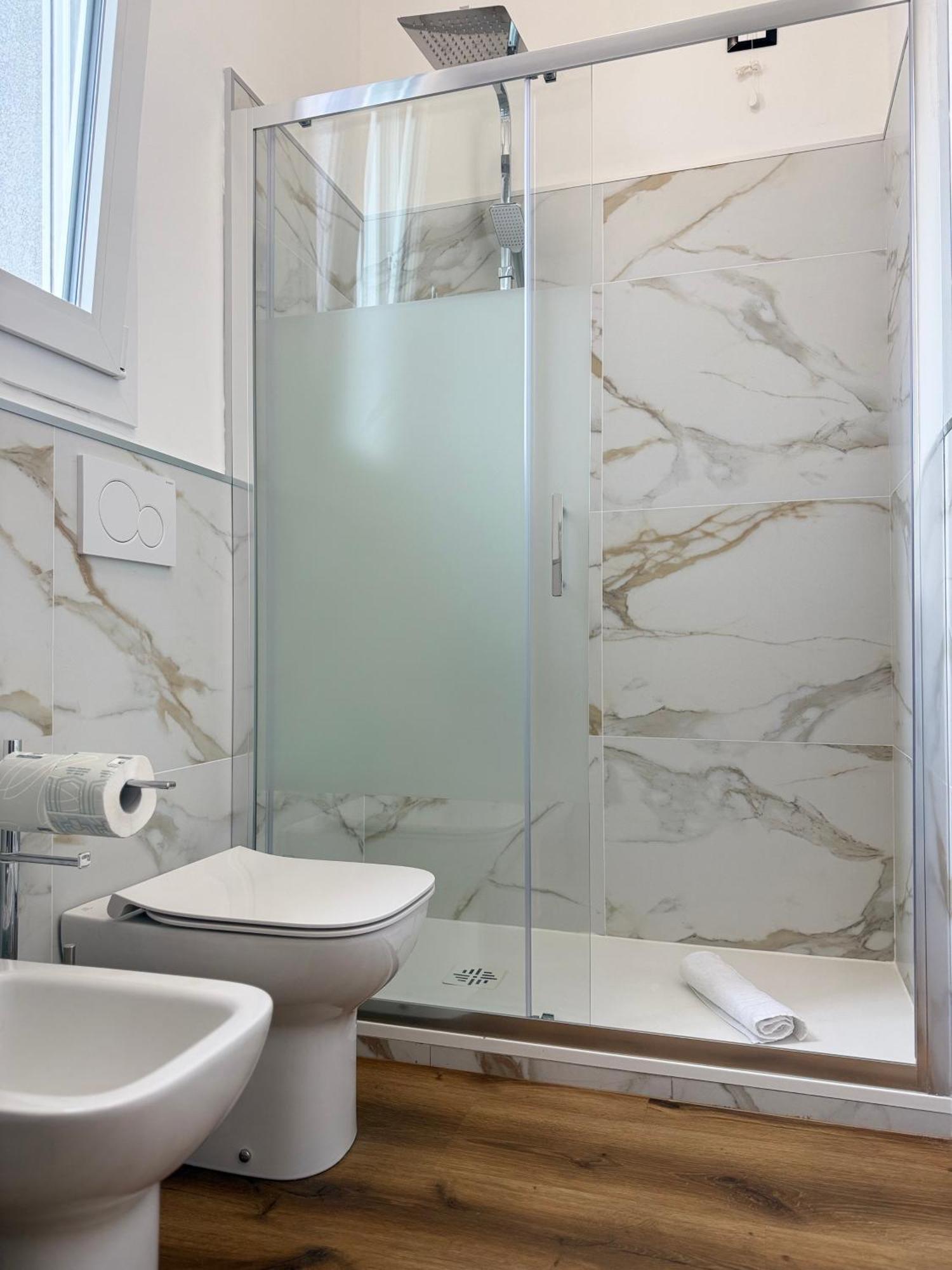 Infinity House - Eleganza Moderna Tra Treviso E Venezia Ξενοδοχείο Casièr Δωμάτιο φωτογραφία