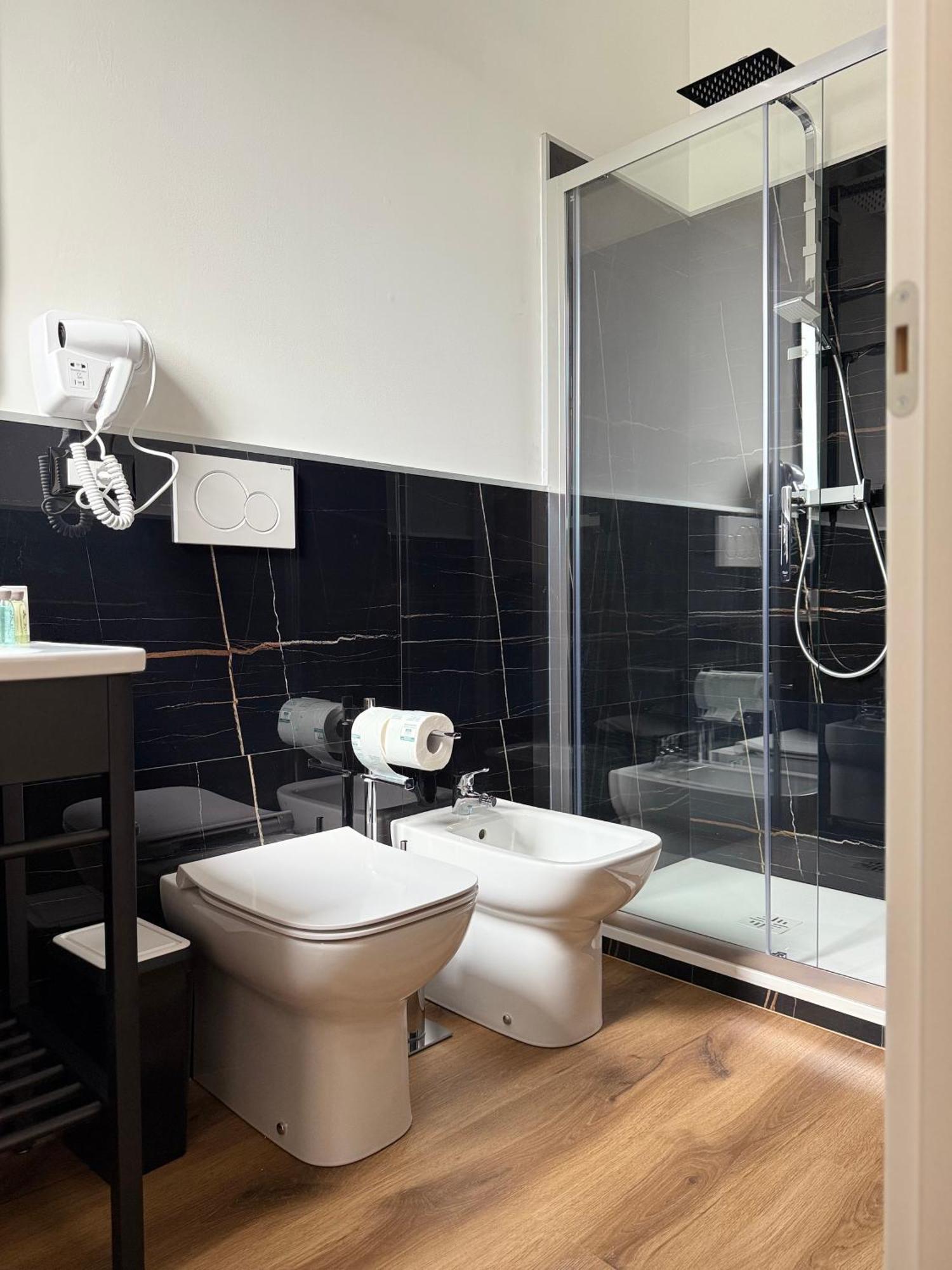 Infinity House - Eleganza Moderna Tra Treviso E Venezia Ξενοδοχείο Casièr Δωμάτιο φωτογραφία