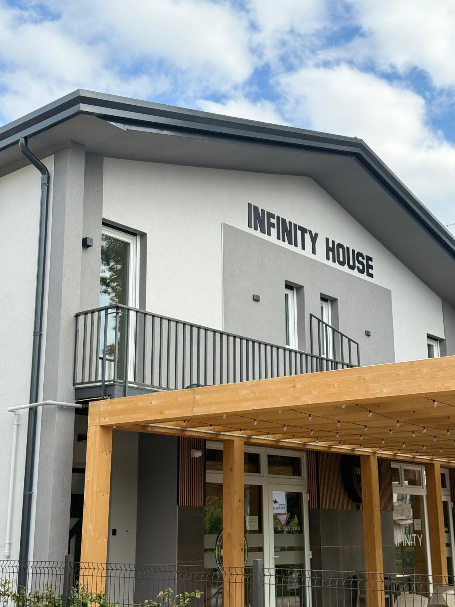 Infinity House - Eleganza Moderna Tra Treviso E Venezia Ξενοδοχείο Casièr Εξωτερικό φωτογραφία